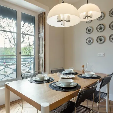 Apartment Quai-royale