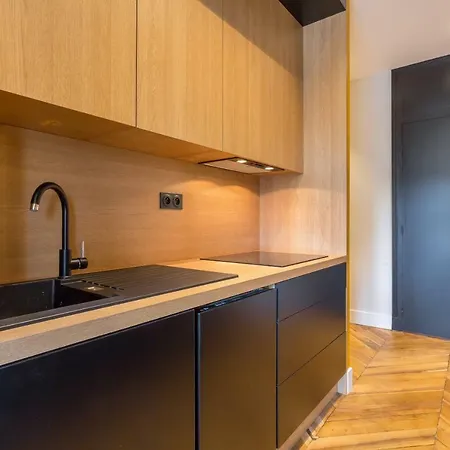 Quai-royale Apartment *