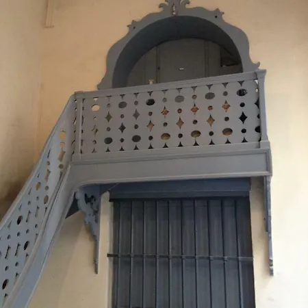 Quai-royale Apartment *