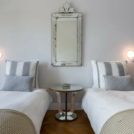 Quai-royale Apartment *